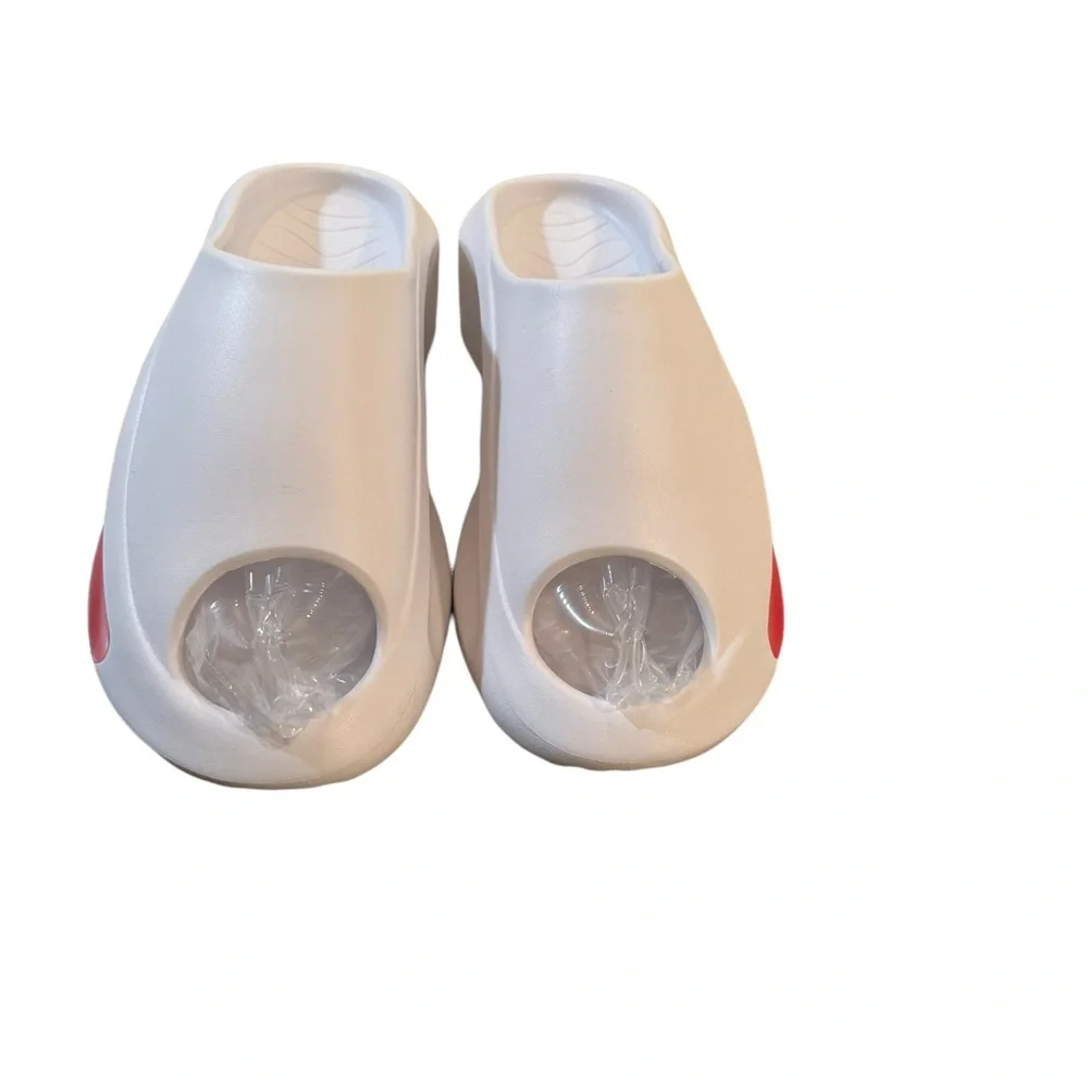 Men Slide - Picture 3 of 6